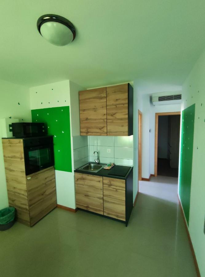 Apartments Pongrac ツレス エクステリア 写真