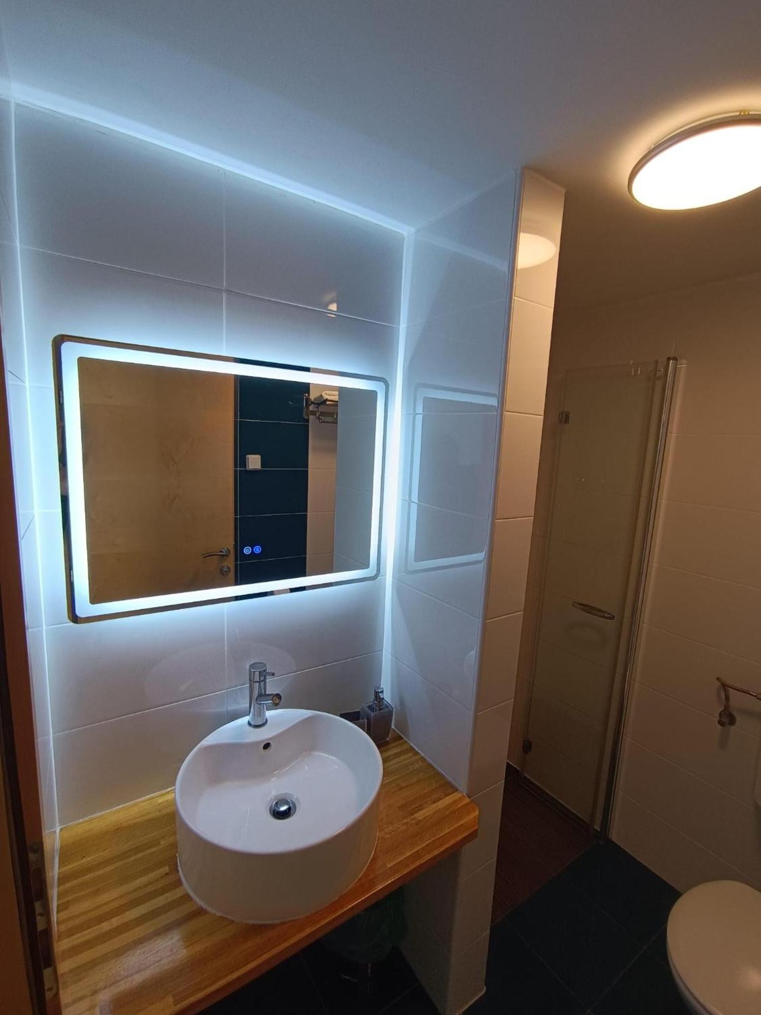 Apartments Pongrac ツレス エクステリア 写真